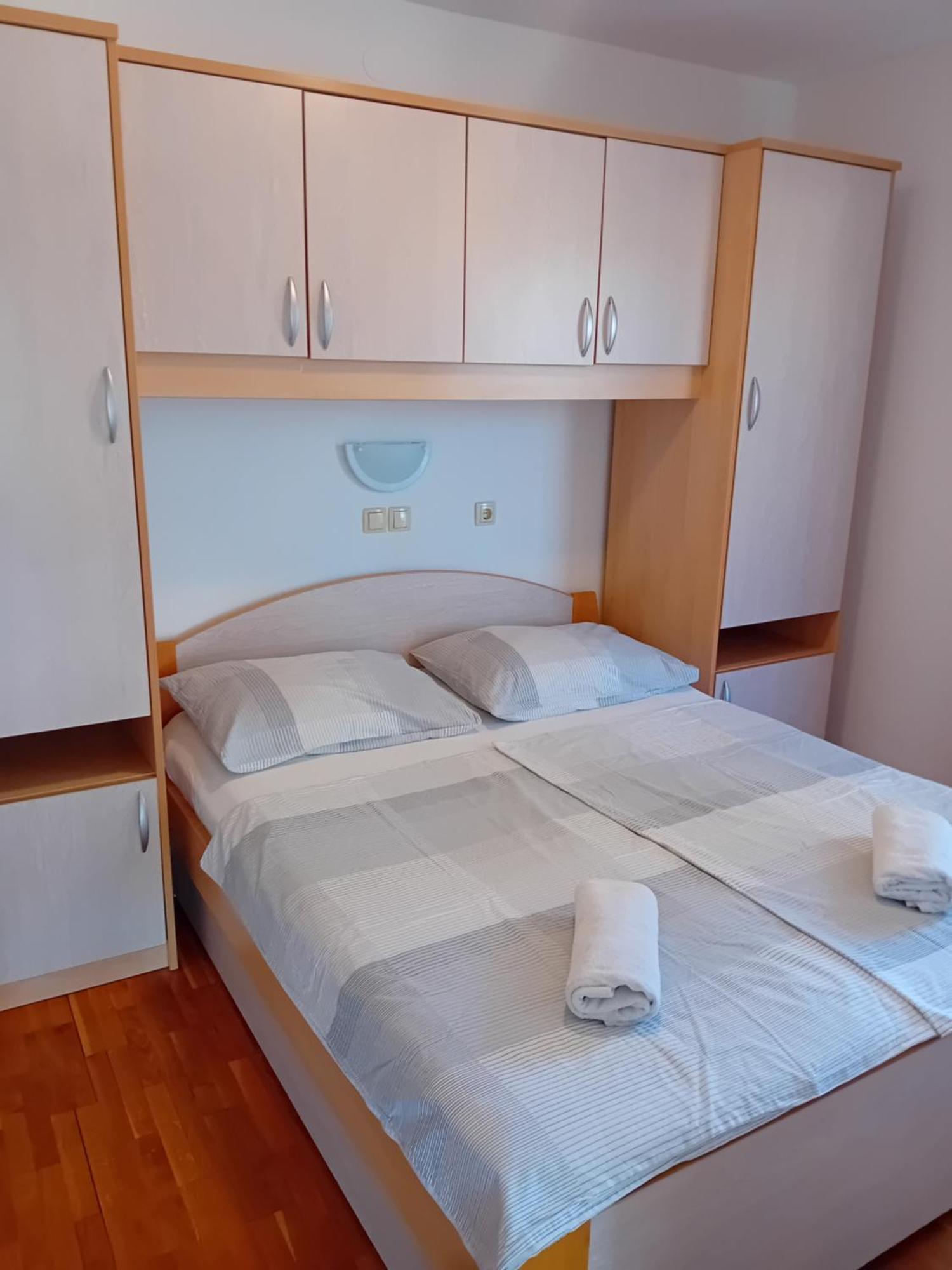 Apartmani Ana I Predrag Lopar Kamer foto