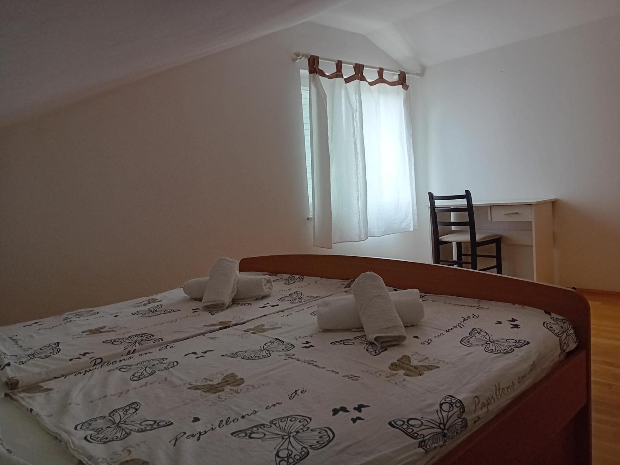 Apartmani Ana I Predrag Lopar Kamer foto
